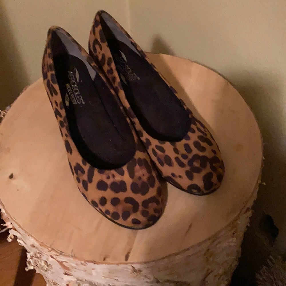 Aerosoles Leopard Shoes